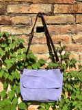 Messenger bag in genuine suede leather. Light purple-blue cross body bag. Boho suede bag with zipper and flap. Periwinkle suede purse