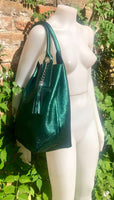 METALLIC green shoulder leather bag. Genuine leather shopper bag. Carry all bag for your laptop, books. Metallic effect GREEN leather purse