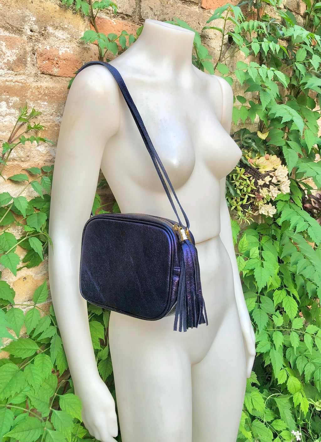 Small leather bag in PURPLE - NAVY. Crossbody / shoulder bag in genuine leather. Metallic shine leather bag. Dark blue-purple leather purse