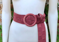 Raspberry pink suede waist belt with large round buckle. Boho soft suede wide belt.Genuine natural punch pink suede leather. Pink dress belt