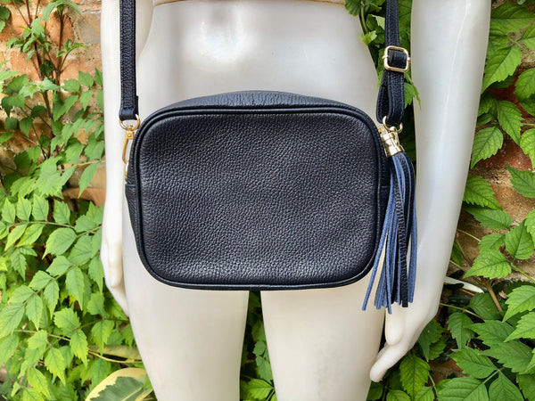 NAVY BLUE small leather bag . Cross body / shoulder bag in GENUINE leather. Dark blue leather purse. Tassel on the zipper . Gold accents