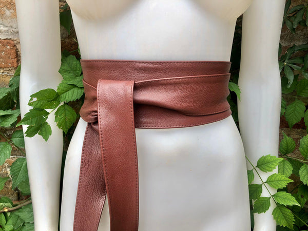 Terracotta BROWN obi belt. Wrap belt in soft genuine leather. Wraparound waist belt. Wide style. Boho dress belt in burgundy- brown leather