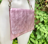 Crossbody leather bag in Metallic light PINK. Genuine soft leather. Glitter pink messenger bag. Zipper + adjustable strap. Light pink purse