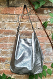 Slouch leather bag in SILVER metallic leather. SILVER hobo shoulder bag. Genuine leather book / tablet bag. Leather shopper. SILVER purse.