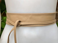 Beige obi belt in soft leather. Narrow style. Beige wrap belt . Wraparound waist belt in genuine leather. Beige leather dress belt.