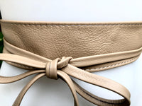 Beige obi belt in soft leather. Narrow style. Beige wrap belt . Wraparound waist belt in genuine leather. Beige leather dress belt.