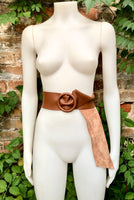 Dark camel brown leather waist belt with round buckle. Soft leather belt in camel brown. Genuine leather dress belt. Brown wide waist belt