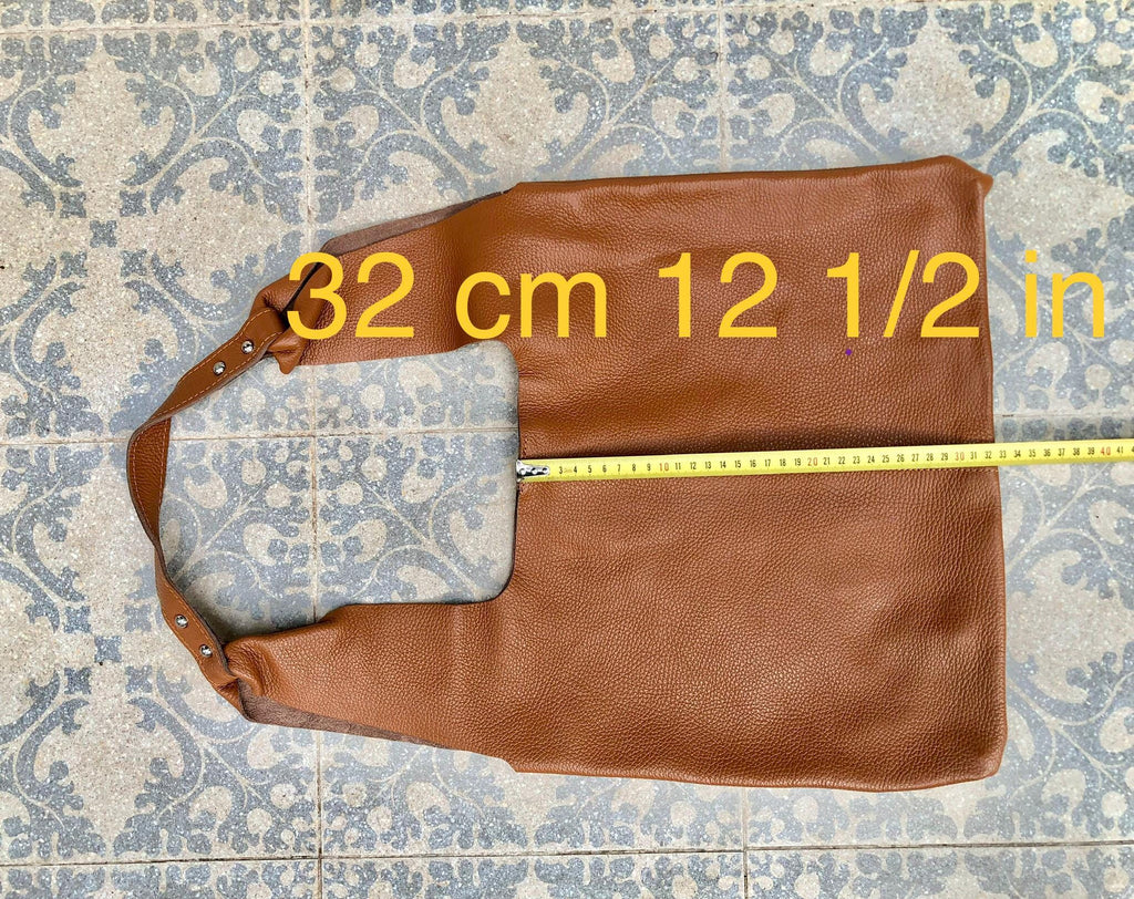 Shoulder leather bag in CAMEL BROWN. Genuine leather shopper in rusty brown. Soft natural leather Carry all bag for your laptop, books etc
