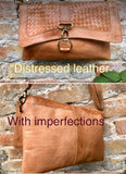 Small cross body bag in camel brown “distressed” vintage style genuine leather. Enveloppe bag with adjustable strap and flap. Boho purse