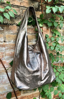 Slouch bag. Tote leather bag in BRONZE with ZIPPER.Soft natural glitter genuine leather. BRONZE leather purse. Metallic leather shoulder bag