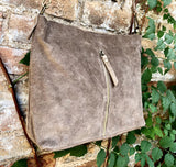 Taupe brown suede leather bag. Boho messenger bag. GENUINE LEATHER. Crossbody / shoulder bag. Light brown suede leather purse with zipper