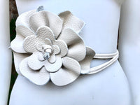 Flower leather belt in cream color. Waist, overall or dress belt. Genuine leather. Broken white rose belt. Large beige flower.