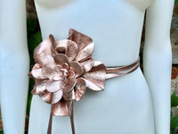 Flower leather belt in PINK GOLD. Waist, overall or dress belt. Genuine leather. GOLD rose belt. Large metallic salmon pink flower.