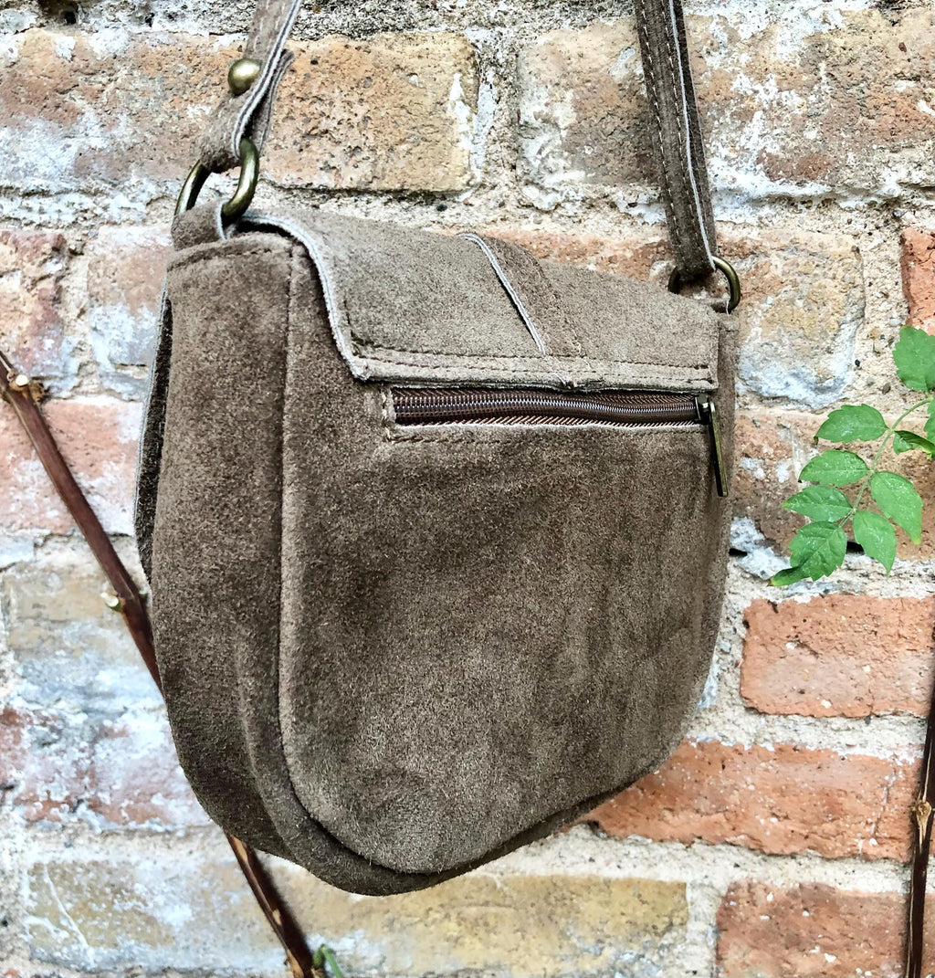 Light BROWN suede bag. Genuine leather taupe crossbody bag. Greyge small leather bag. Adjustable strap + zipper. Tan brown suede purse.
