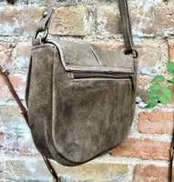 Light BROWN suede bag. Genuine leather taupe crossbody bag. Greyge small leather bag. Adjustable strap + zipper. Tan brown suede purse.