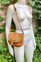 Camel BROWN suede bag. Genuine leather rusty brown crossbody bag. Small leather bag with adjustable strap and zipper. Dark brown suede purse