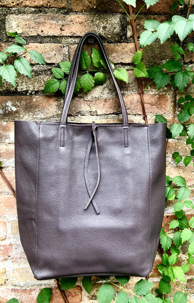 Tote leather bag in dark brown. Soft natural GENUINE leather bag. Large brown leather bag. Chocolate brown shopper / laptop bag. With ZIPPER