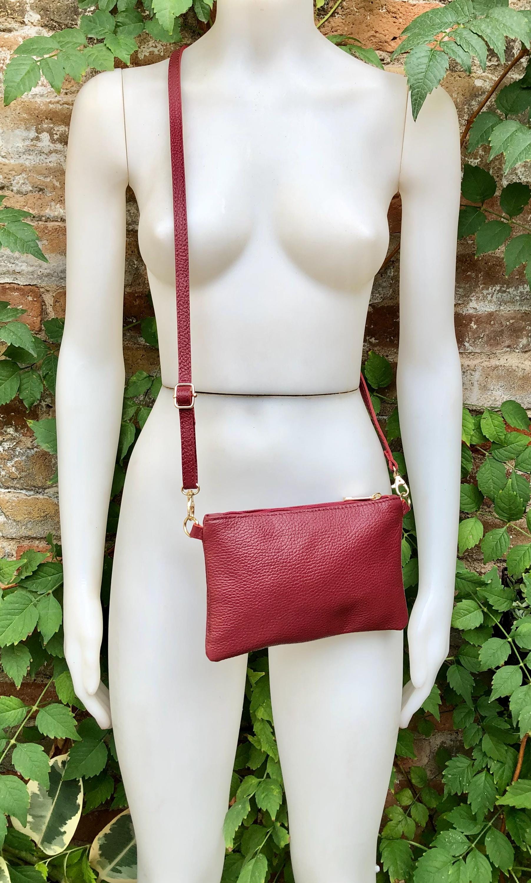 Small leather bag in burgundy. GENUINE leather crossbody / shoulder bag. Dark red leather bag with GOLD hardware. Wine red leather purse