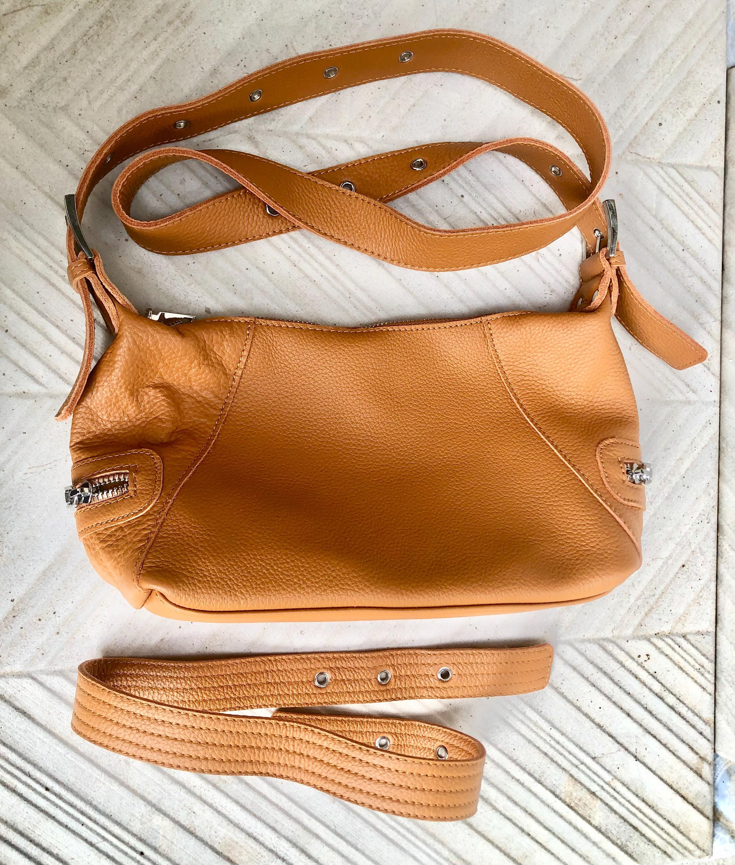 Small camel brown genuine leather bag. Light brown cross body / shoulder bag. Tan leather purse, 2 adjustable straps, closed with a zipper.
