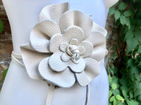 Flower leather belt in cream color. Waist, overall or dress belt. Genuine leather. Broken white rose belt. Large beige flower.