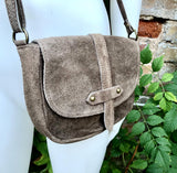 Light BROWN suede bag. Genuine leather taupe crossbody bag. Greyge small leather bag. Adjustable strap + zipper. Tan brown suede purse.