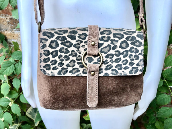 Cheetah print + taupe light BROWN suede bag. Genuine leather animal print crossbody bag. Small panther and light brown suede purse. Leopard.