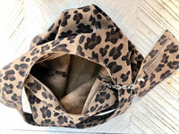 CHEETAH print suede bag.Leopard print genuine leather bag with ZIPPER. Light camel brown animal print suede leather purse. Panther print bag