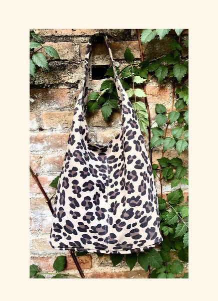 CHEETAH print suede bag.Leopard print genuine leather bag with ZIPPER. Beige-black-brown animal print suede leather purse. Panther print bag