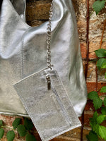 Slouch bag.Tote leather bag in SILVER with ZIPPER. Soft natural glitter genuine leather. SILVER leather purse. Metallic leather shoulder bag