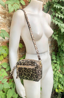 Cheetah print leather bag. Crossbody / shoulder bag in GENUINE leather. Leopard metallic leather bag. Adjustable strap. Animal print purse.