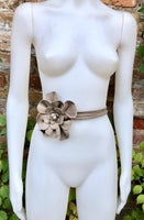 Flower leather belt in dark beige. Waist, overall or dress belt. Light brown genuine leather. Taupe rose belt. Large tan greyge flower.