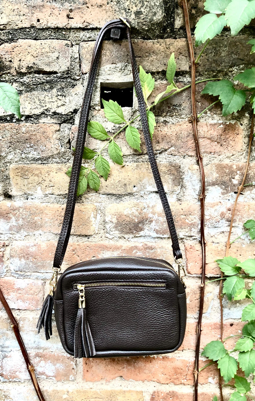 Small leather bag in dark brown. GENUINE leather shoulder / cross body bag. Chocolate brown leather purse, adjustable strap + zippers.