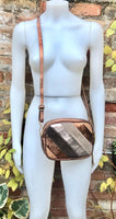 Small leather bag in COPPER. GENUINE leather Crossbody / shoulder bag. Metallic shine leather bag. Adjustable strap + zipper. Copper purse