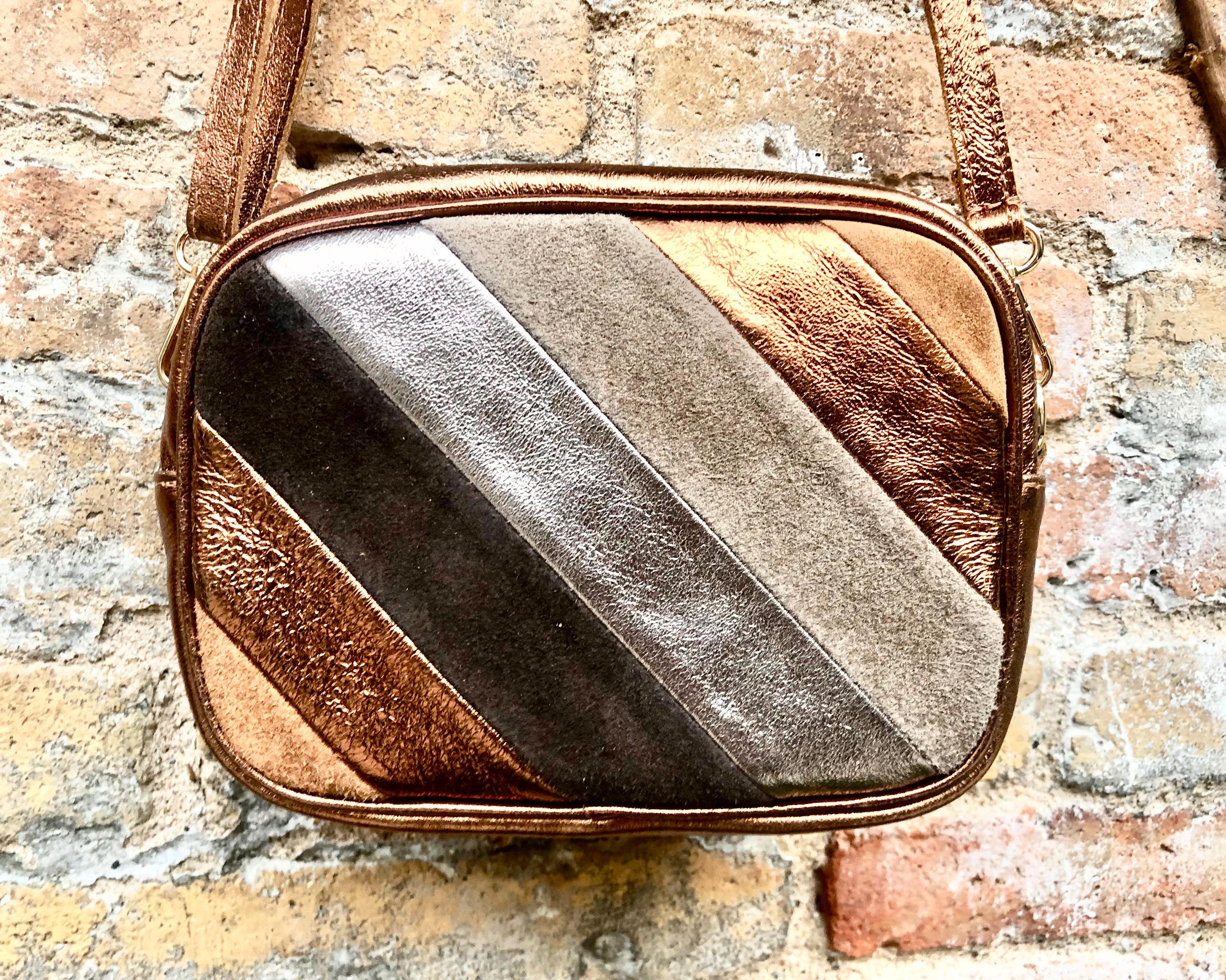 Small leather bag in COPPER. GENUINE leather Crossbody / shoulder bag. Metallic shine leather bag. Adjustable strap + zipper. Copper purse