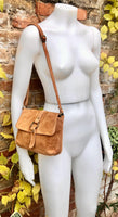 Camel BROWN suede bag.Genuine leather tan brown crossbody bag. Small leather bag with adjustable strap and zipper. Caramel brown suede purse