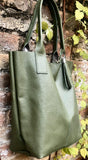 GREEN tote leather bag.Genuine leather shopper.Large carry all bag for your laptop / books.Khaki GREEN leather shoulder bag.Army green purse