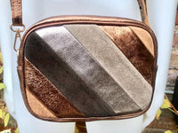 Small leather bag in COPPER. GENUINE leather Crossbody / shoulder bag. Metallic shine leather bag. Adjustable strap + zipper. Copper purse