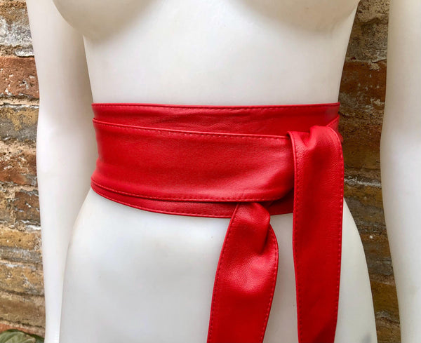 Red obi belt. Wrap belt in soft genuine leather. Wraparound waist belt. Wide style. Red boho dress belt. Bright red overall belt