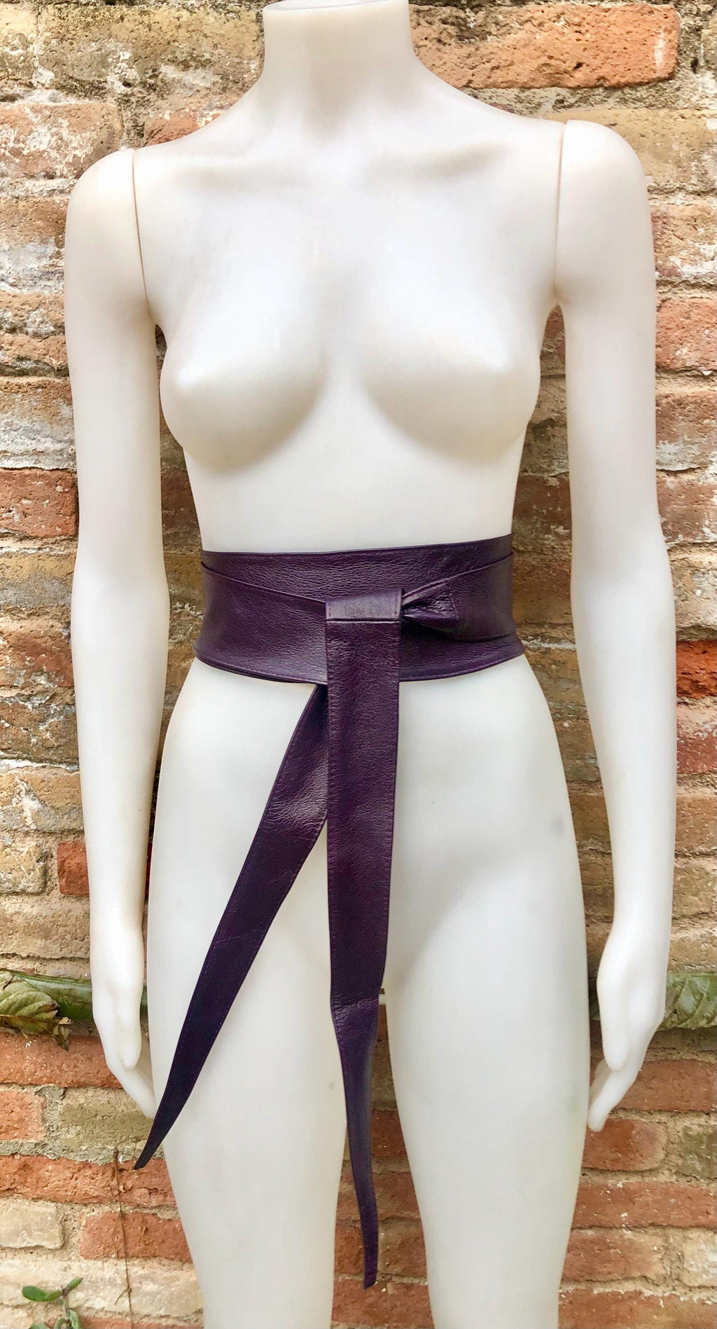 Dark PURPLE obi belt. Wrap belt in soft genuine leather. Wraparound waist belt. Wide style. Boho dress belt in soft EGGPLANT leather