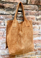 Camel brown fringed shopper bag in genuine suede leather. Saddle brown tote bag for laptops, tablets, books. Brown leather purse + fringes