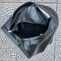 Slouch bag. Tote leather bag in black metallic leather with ZIPPER. Genuine leather. Black leather purse. Metallic leather shoulder bag