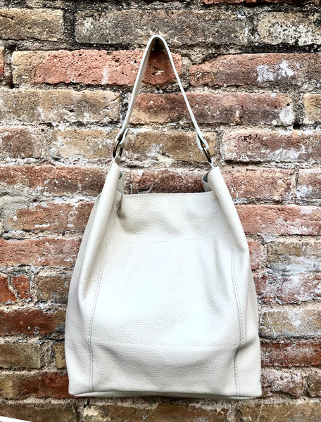 Slouch leather shopper bag in creamy white. Very light beige hobo shoulder bag. Genuine leather book / tablet bag. Cream leather purse