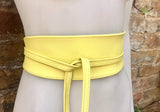 Obi belt in soft leather. YELLOW Wrap belt. Waist belt in light lemon yellow. Yellow wraparound or dress belt. Yellow dress belt.