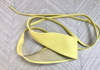 Obi belt in soft leather. YELLOW Wrap belt. Waist belt in light lemon yellow. Yellow wraparound or dress belt. Yellow dress belt.