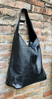 Slouch bag. Tote leather bag in black metallic leather with ZIPPER. Genuine leather. Black leather purse. Metallic leather shoulder bag