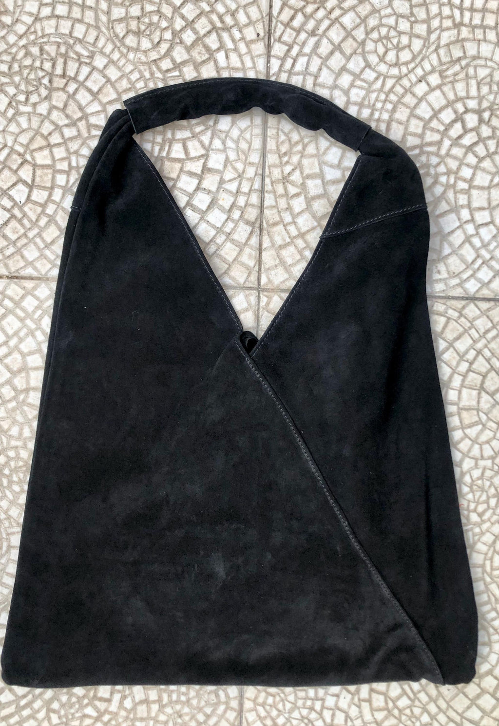 Slouch leather bag in BLACK suede . Large shoulder bag in genuine leather. Suede origami bag . Black suede shopper bag. Black leather purse