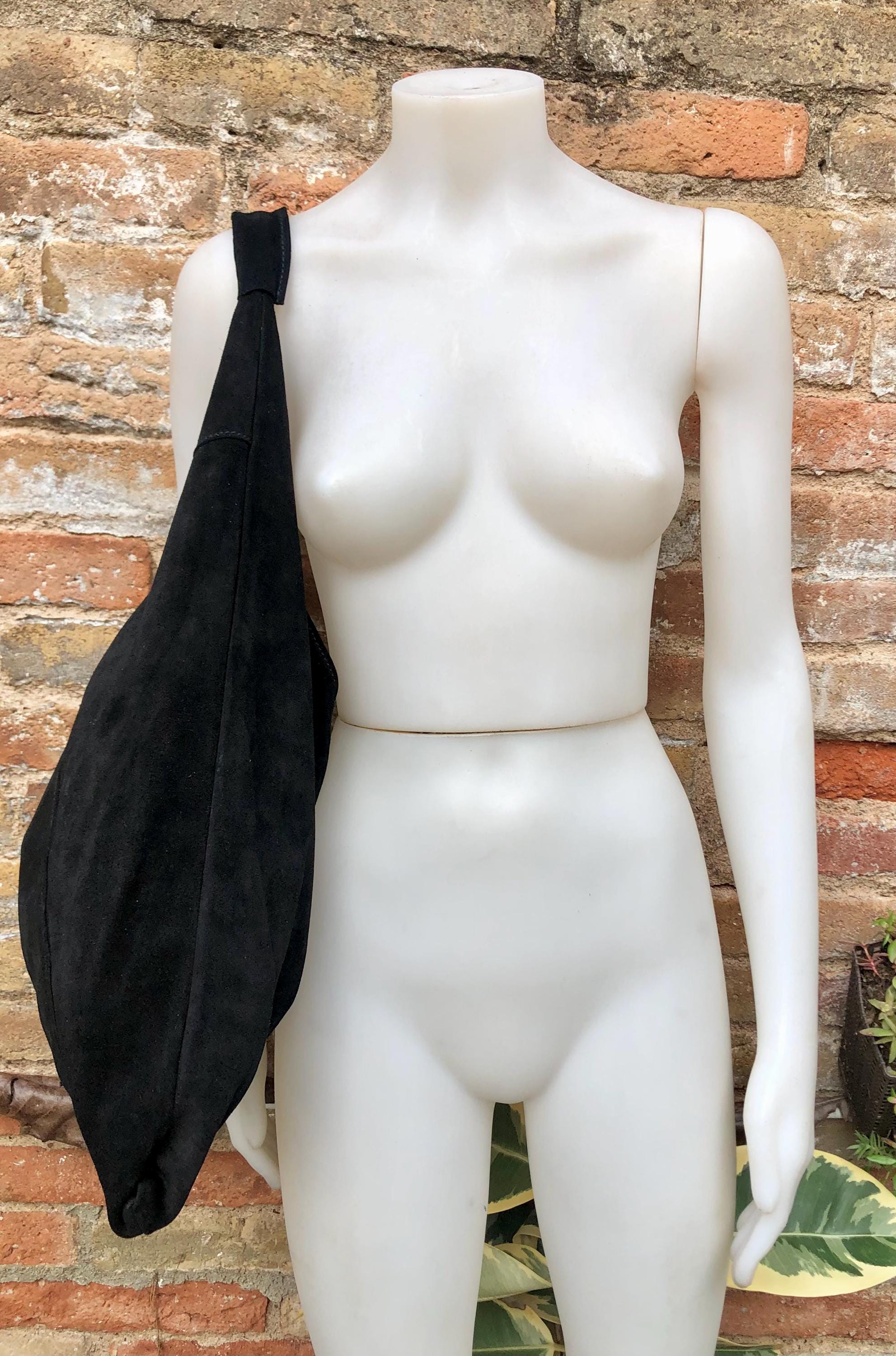 Slouch leather bag in BLACK suede . Large shoulder bag in genuine leather. Suede origami bag . Black suede shopper bag. Black leather purse