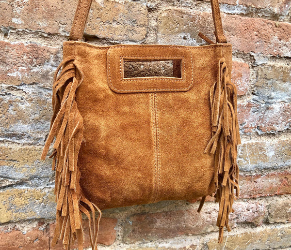 Camel brown crossbody fringed bag. BOHO suede leather bag with FRINGES. Tobacco brown genuine suede leather. Rusty brown suede purse.
