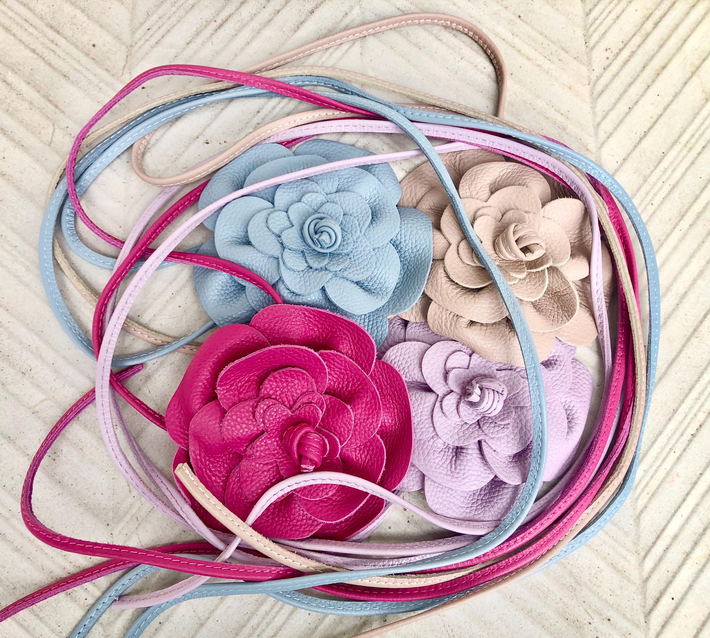 Flower leather belt in light purple. Waist, overall or dress belt. Genuine leather. Mauve rose belt. Large light lavender purple flower.