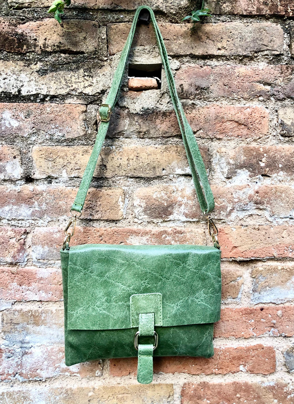 Green crossbody bag. Genuine leather small leather bag. Messenger bag with zipper and flap. Small green leather purse.